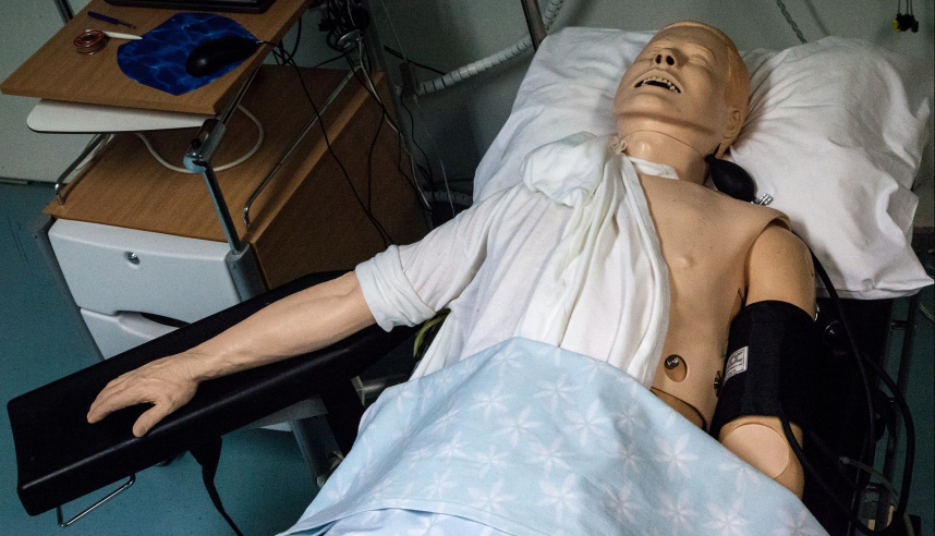 Training dummy in medical school